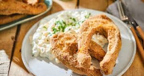 Rántott pontypatkó, majonézes burgonyasaláta